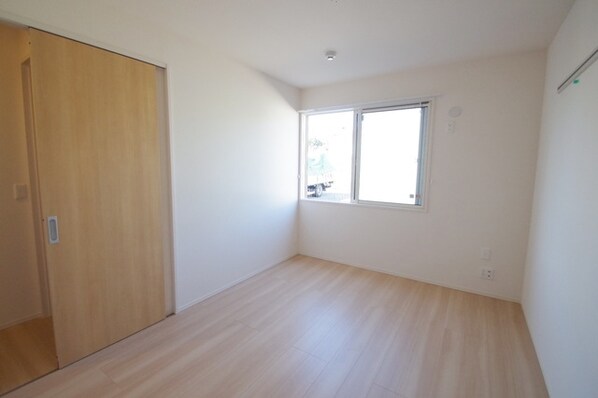 ルミエールBの物件内観写真